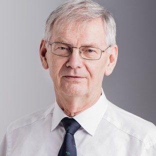Dr. Roland Kleiber Dr. Roland Kleiber